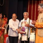 from L to R - Smt.Suneera Kasliwal Vyas, Shri Subhash Vyas, Shri Prabhakar Kulkarni,Pt.Vidyadhar Vyas