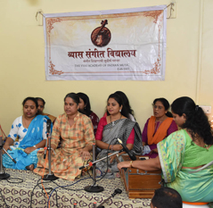 Programme held at Vyas Sangeet Vidyalaya on 16th March 2019